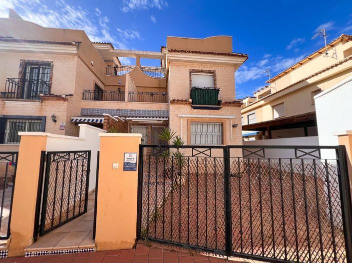 Image No.43-3 Bed House for sale