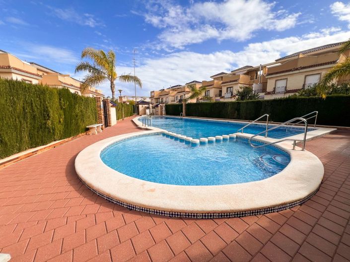Image No.44-3 Bed House for sale