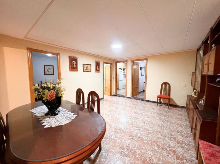 Image No.10-3 Bed Apartment for sale