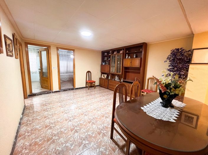 Image No.7-3 Bed Apartment for sale