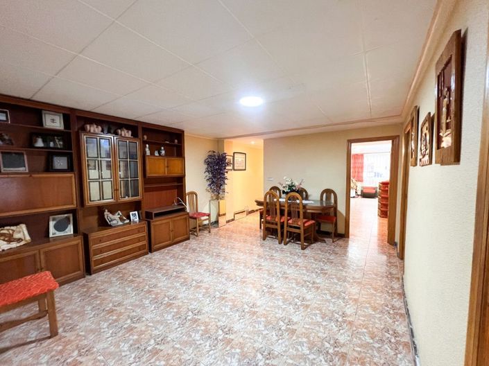 Image No.9-3 Bed Apartment for sale