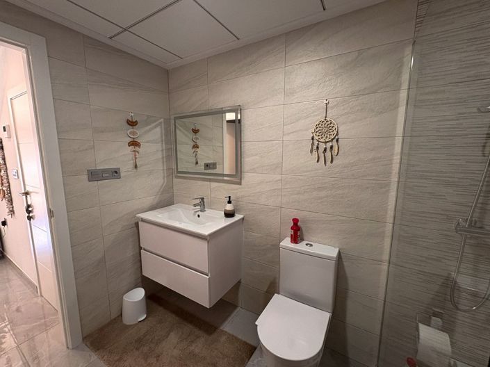 Image No.29-3 Bed Villa for sale