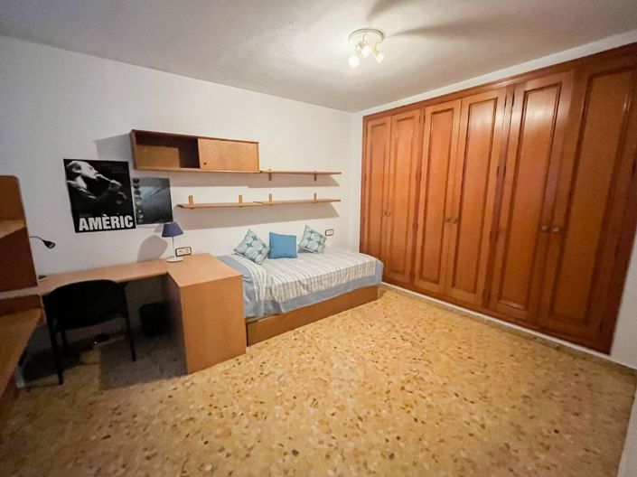 Image No.14-2 Bed Apartment for sale