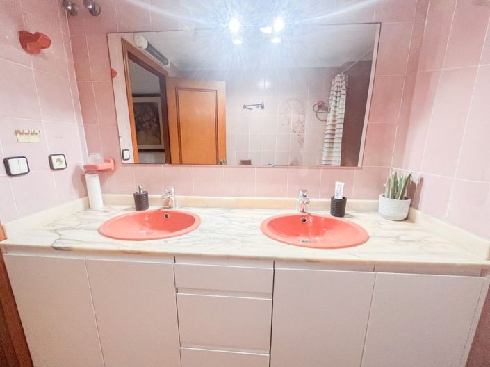 Image No.19-2 Bed Apartment for sale