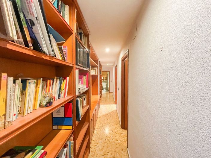 Image No.22-2 Bed Apartment for sale