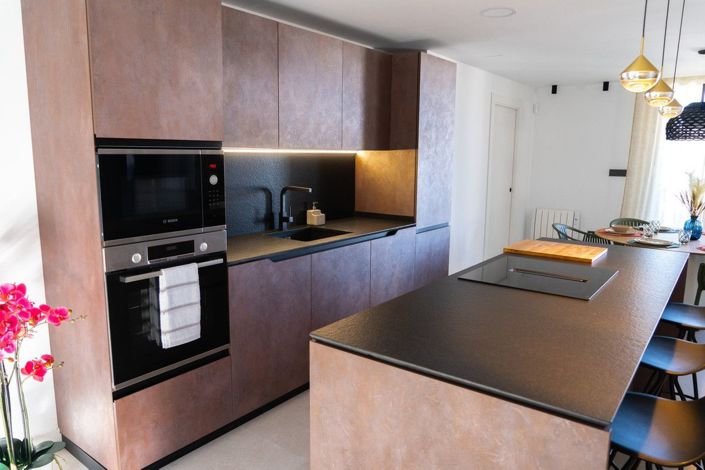 Image No.18-3 Bed Apartment for sale