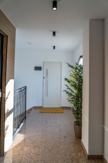 Image No.36-3 Bed Apartment for sale