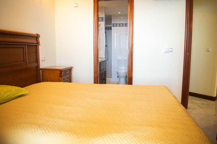 Image No.14-3 Bed Apartment for sale
