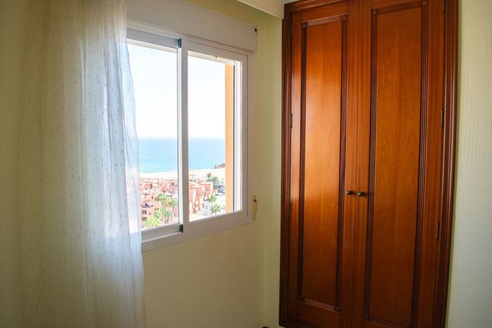 Image No.22-3 Bed Apartment for sale