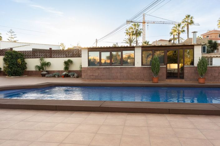 Image No.3-7 Bed Villa for sale