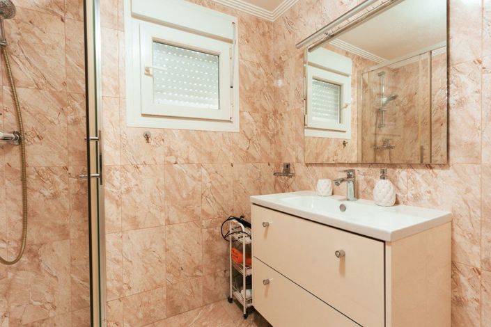 Image No.39-7 Bed Villa for sale