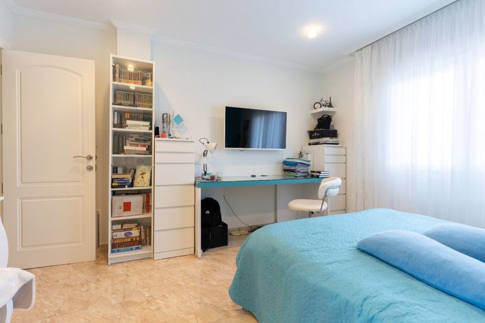 Image No.48-7 Bed Villa for sale