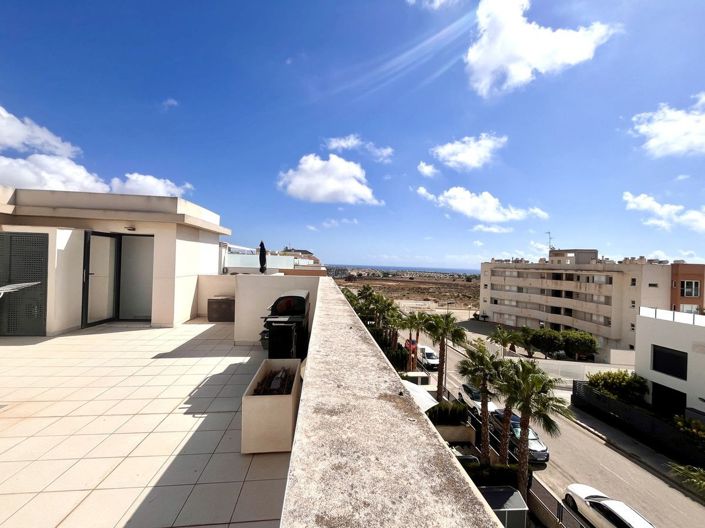 Image No.22-3 Bed Apartment for sale