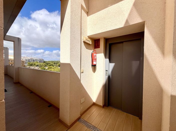 Image No.26-3 Bed Apartment for sale