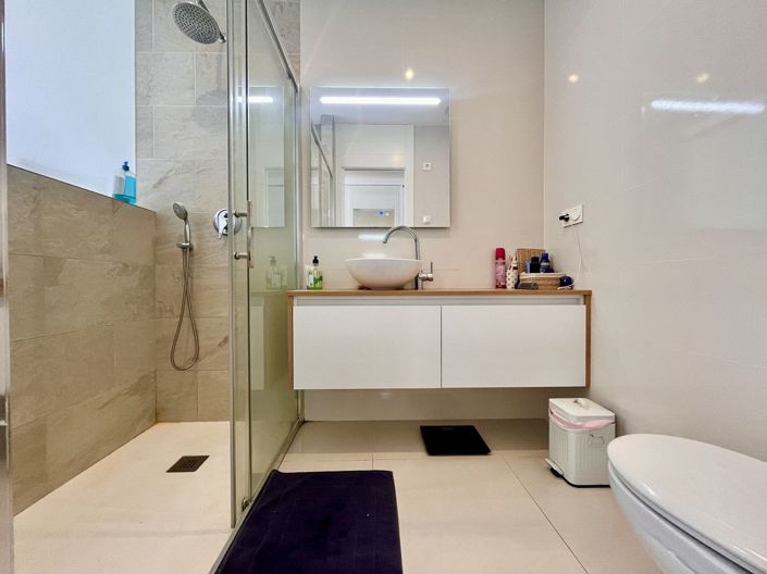 Image No.8-3 Bed Apartment for sale