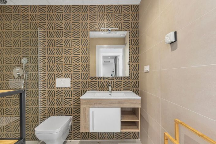Image No.20-2 Bed Apartment for sale