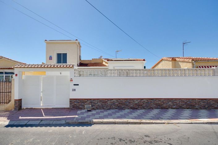 Image No.2-3 Bed Villa for sale