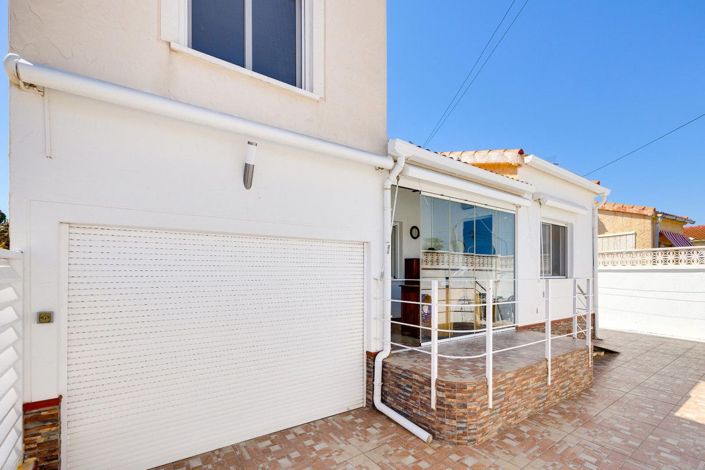 Image No.4-3 Bed Villa for sale