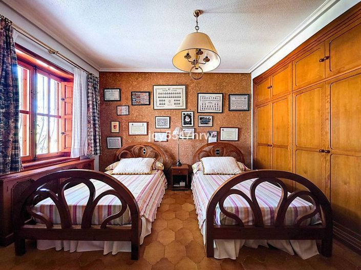 Image No.35-Villa de 6 chambres à vendre à Elda