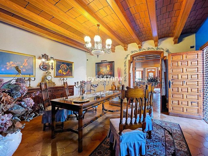 Image No.7-Villa de 6 chambres à vendre à Elda