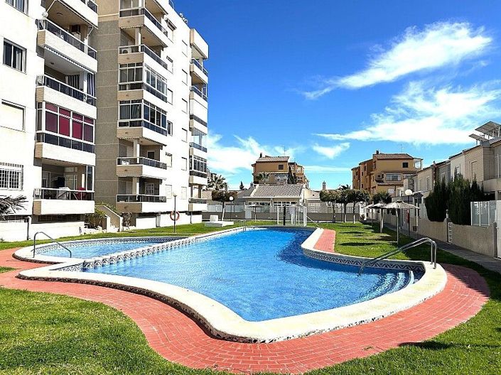 Image No.2-Appartement de 3 chambres à vendre à Torrevieja