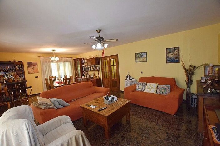Image No.3-3 Bed Villa for sale