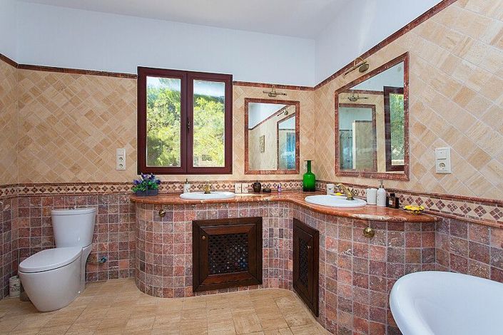 Image No.30-4 Bed Villa for sale