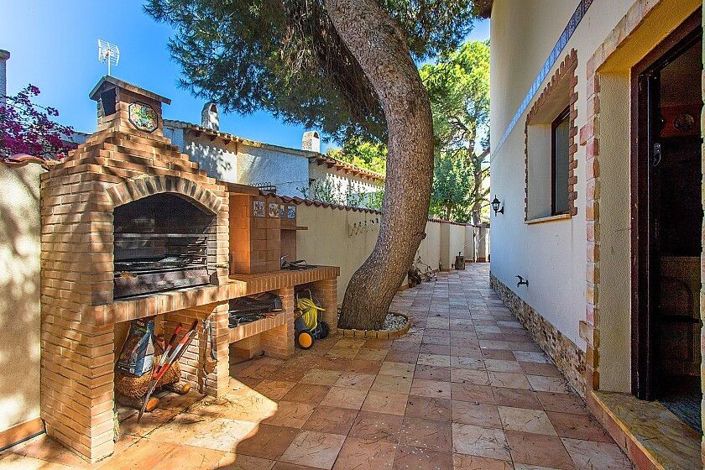 Image No.35-4 Bed Villa for sale