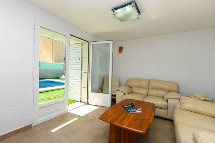 Image No.13-Villa de 5 chambres à vendre à Torrevieja