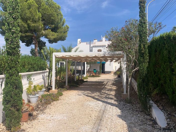 Image No.11-4 Bed Villa for sale