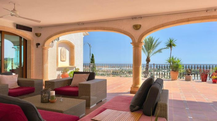 Image No.10-4 Bed Villa for sale