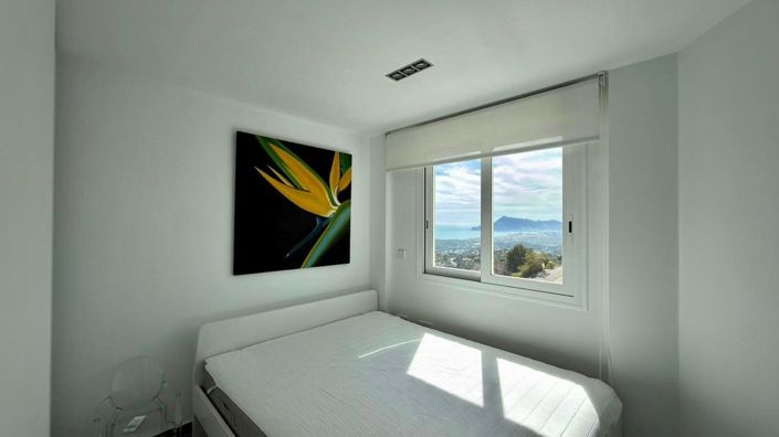Image No.22-4 Bed Apartment for sale