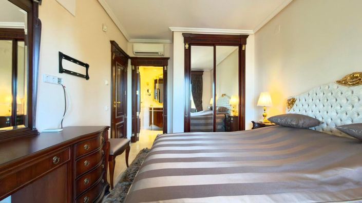 Image No.37-3 Bed Villa for sale