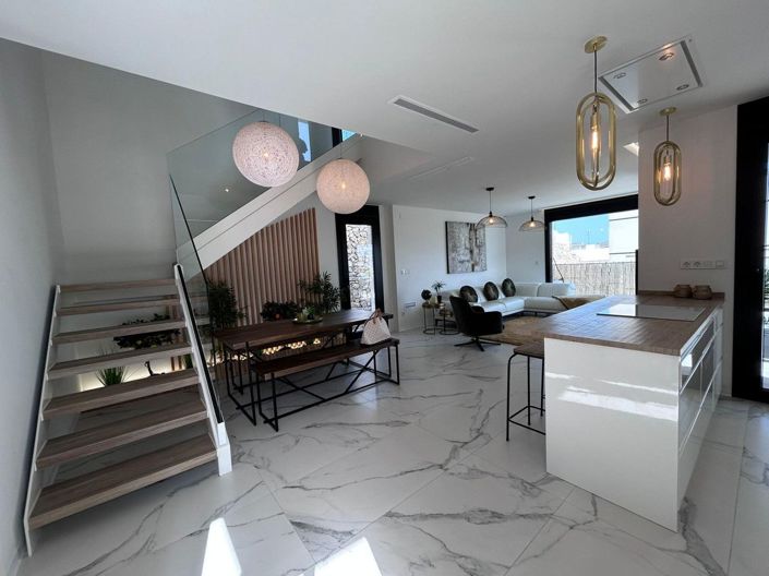 Image No.14-3 Bed Villa for sale