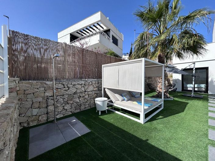 Image No.15-3 Bed Villa for sale