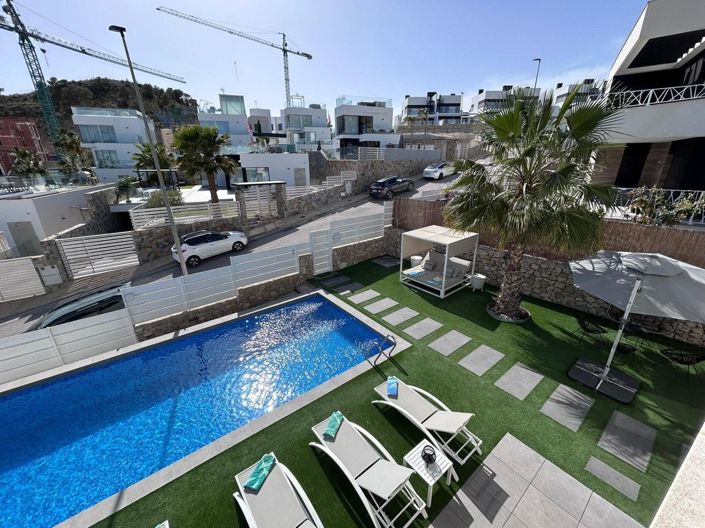Image No.26-3 Bed Villa for sale