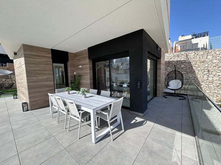 Image No.3-3 Bed Villa for sale