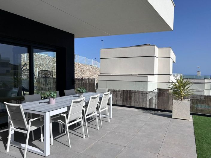 Image No.4-3 Bed Villa for sale