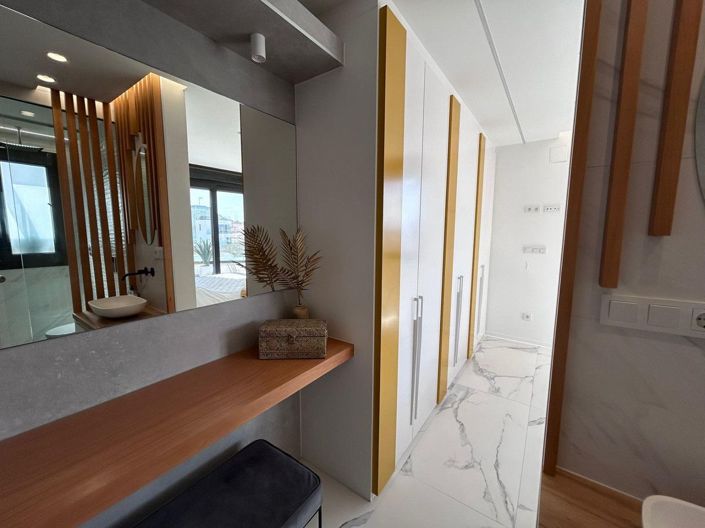 Image No.45-3 Bed Villa for sale