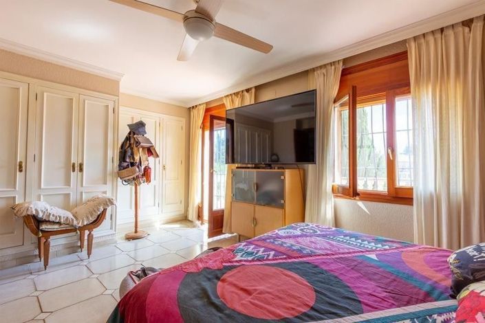 Image No.20-4 Bed Villa for sale