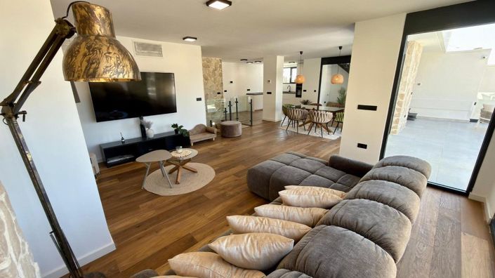 Image No.13-3 Bed Villa for sale