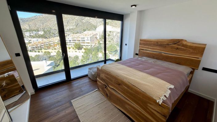 Image No.23-3 Bed Villa for sale