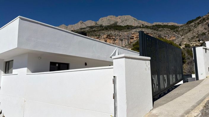 Image No.36-3 Bed Villa for sale