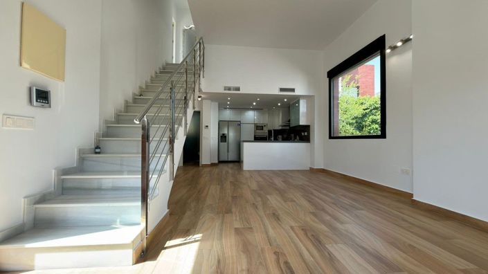 Image No.12-3 Bed Villa for sale