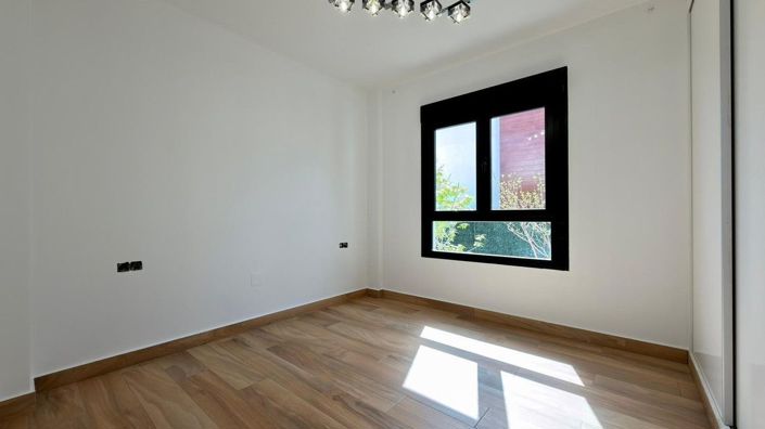 Image No.15-3 Bed Villa for sale