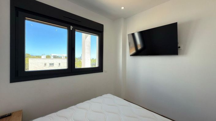 Image No.15-2 Bed Apartment for sale