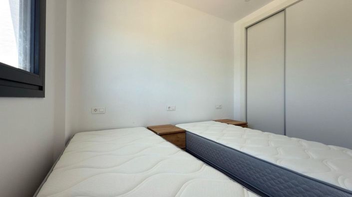 Image No.22-2 Bed Apartment for sale