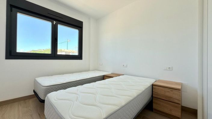 Image No.23-2 Bed Apartment for sale