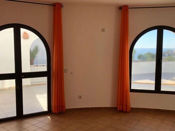Image No.39-5 Bed Villa for sale