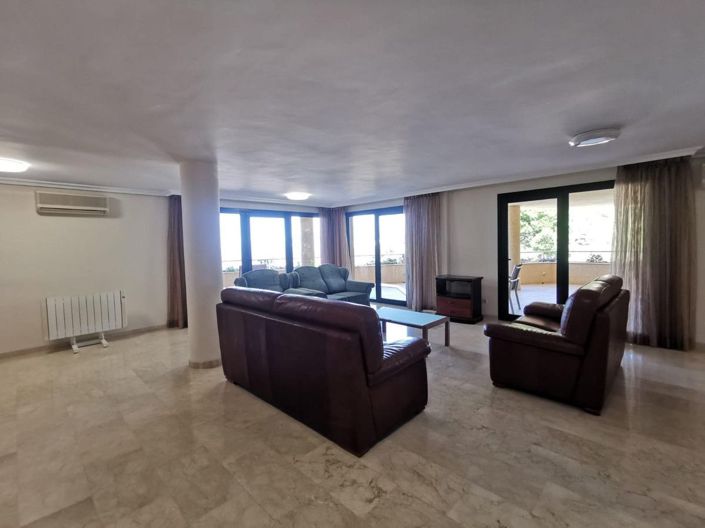 Image No.45-3 Bed Apartment for sale